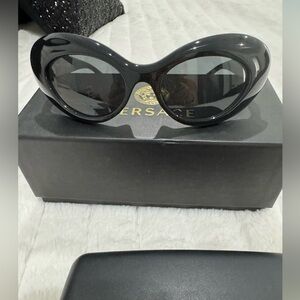 Versace Glossy Black Women's Sunglasses - Authentic NWT